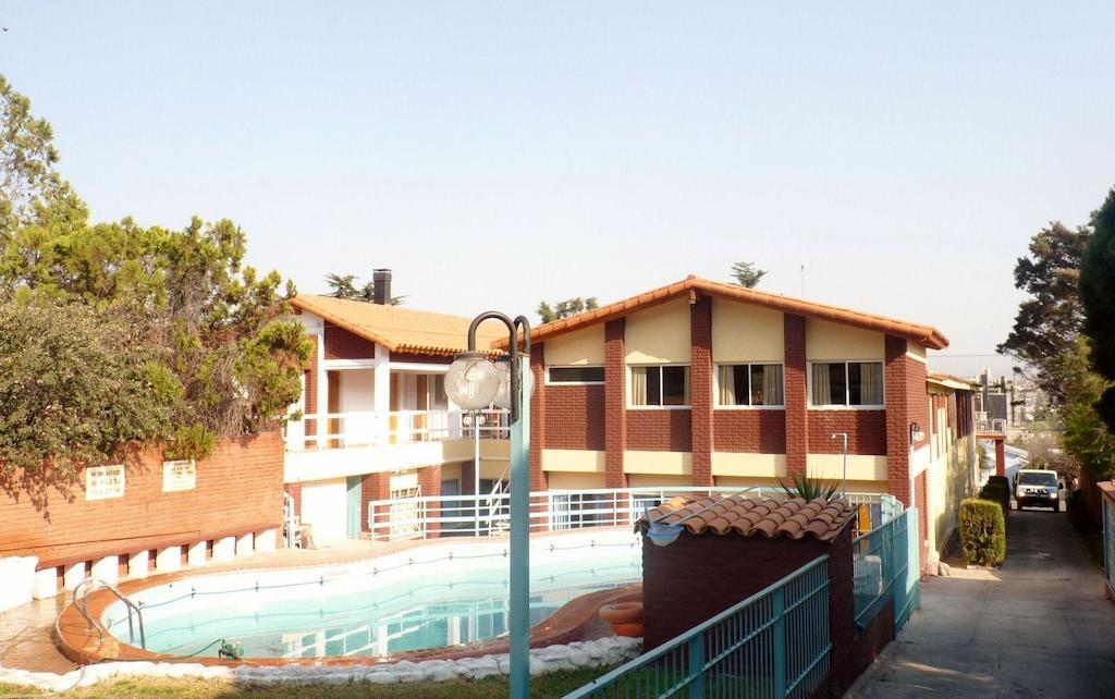 Hotel Aoma Villa Carlos Paz Eksteriør billede
