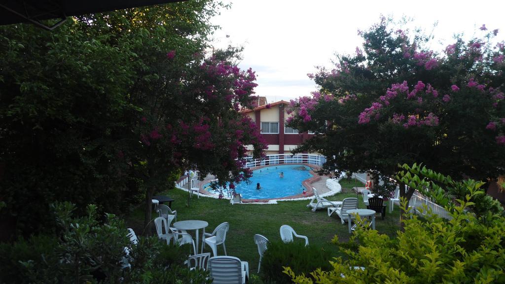 Hotel Aoma Villa Carlos Paz Eksteriør billede